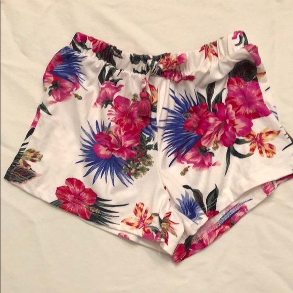 1st Kiss outfit - Picture 3 of 5